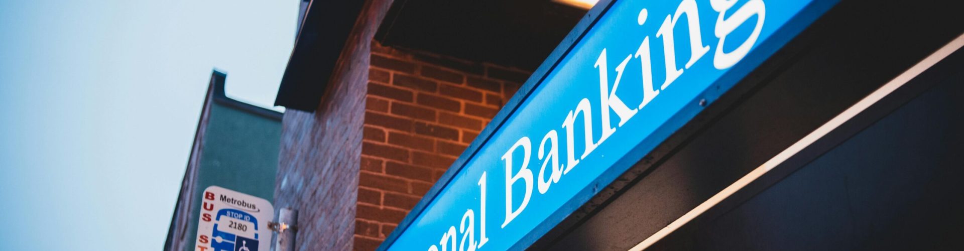 pexels-introspectivedsgn-7260884